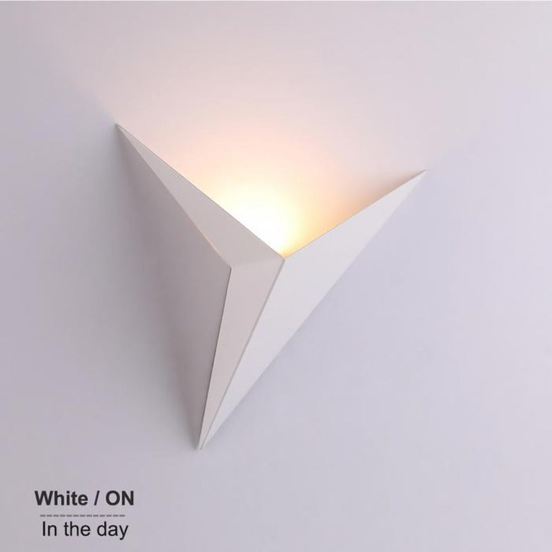 Selendra – Nordic Origami Wall Lamp Modern Design