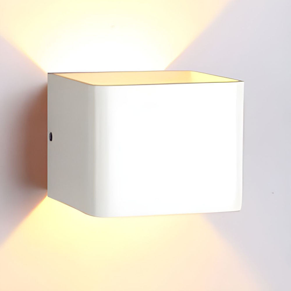Laurion - Luxury Cube-Shaped Wall Lamp Modern Design for Stylish Mood Lighting