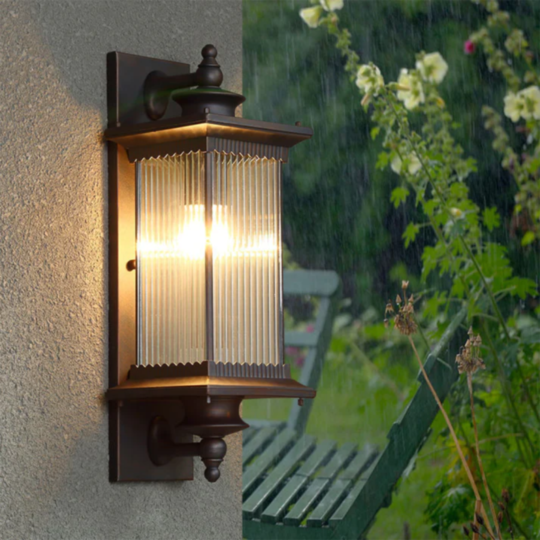 Xyda - Stylish Outdoor Wall Lamp