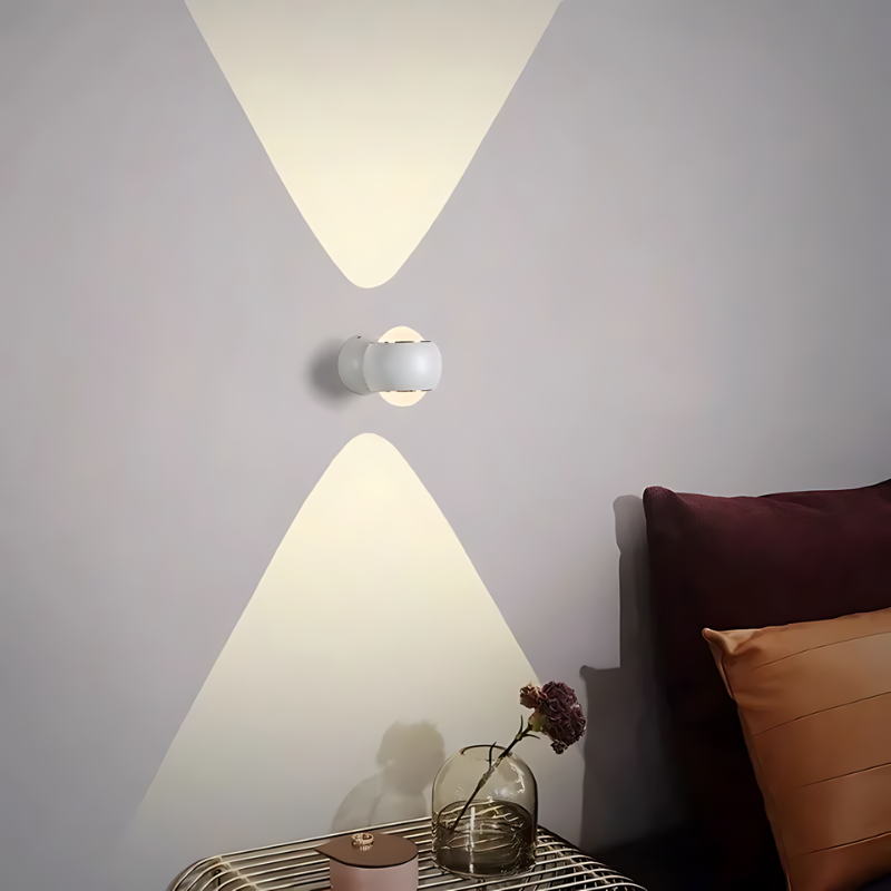 Qylo – 180 Degree LED Wall Lamp