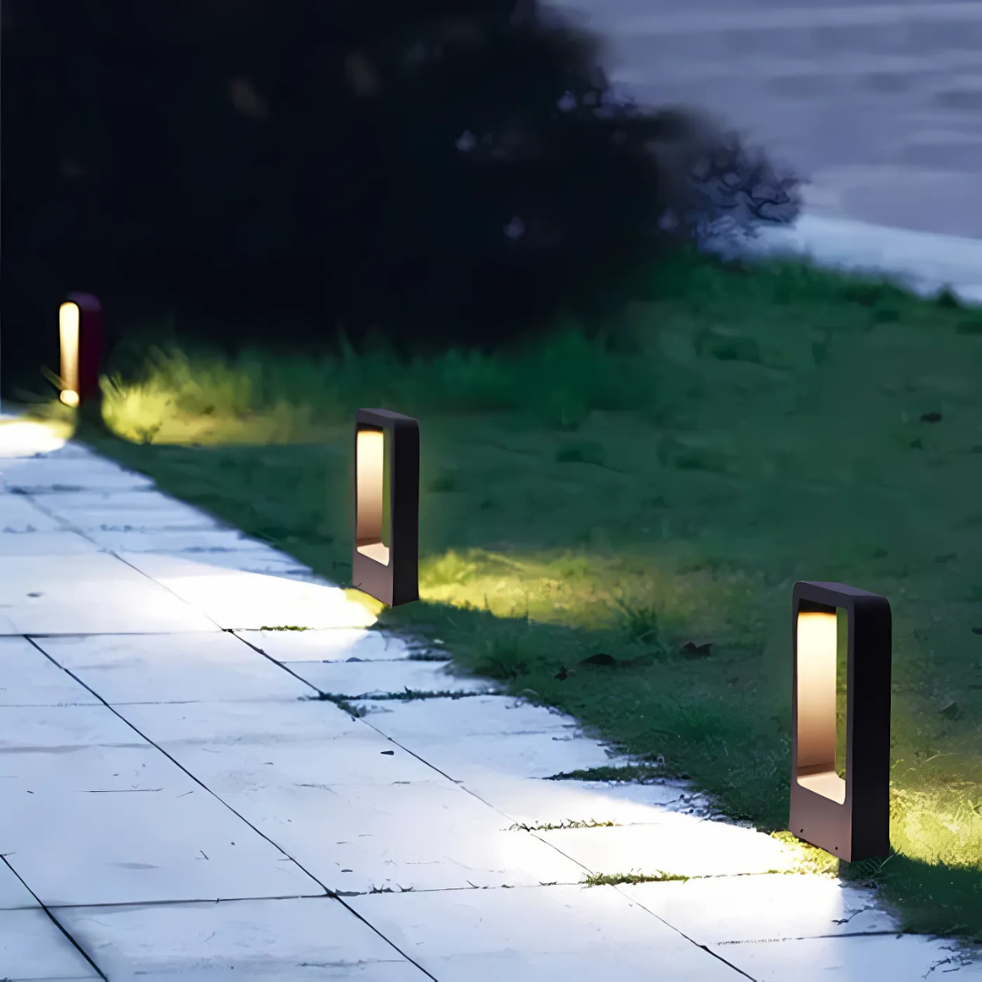 Terra - Black Outdoor Lamp