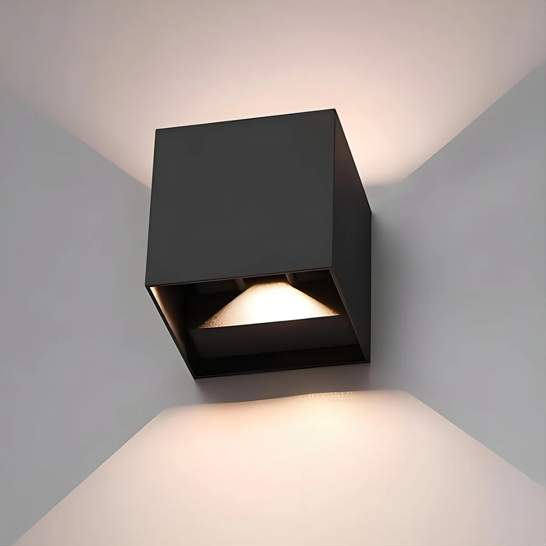 Xyva – Scandinavian LED Wall Lamp