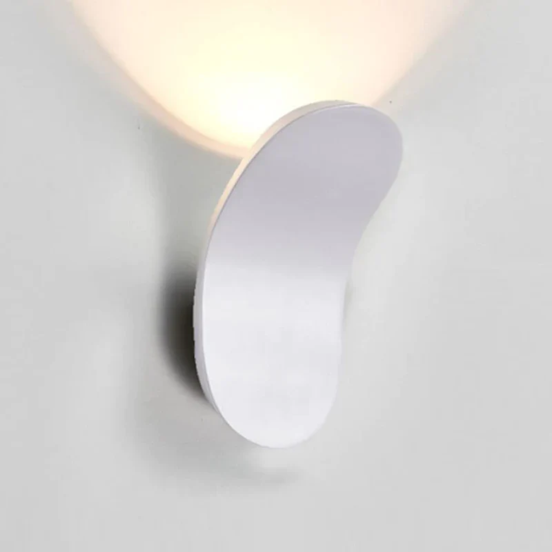 Pythia - Scandinavian Wall Lamp