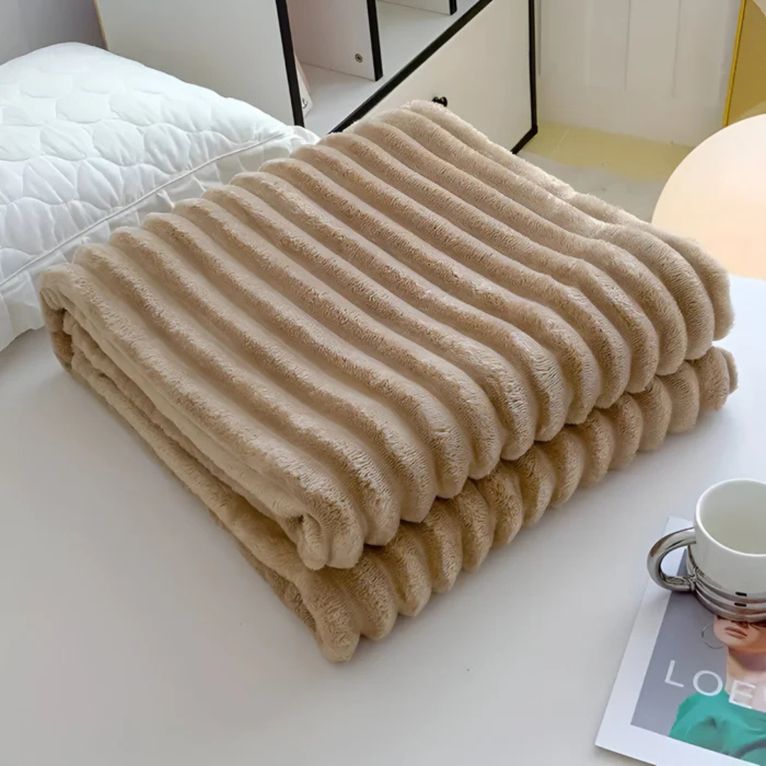 Cera – Luxury Warm Fleece Plaid Blanket for Winter