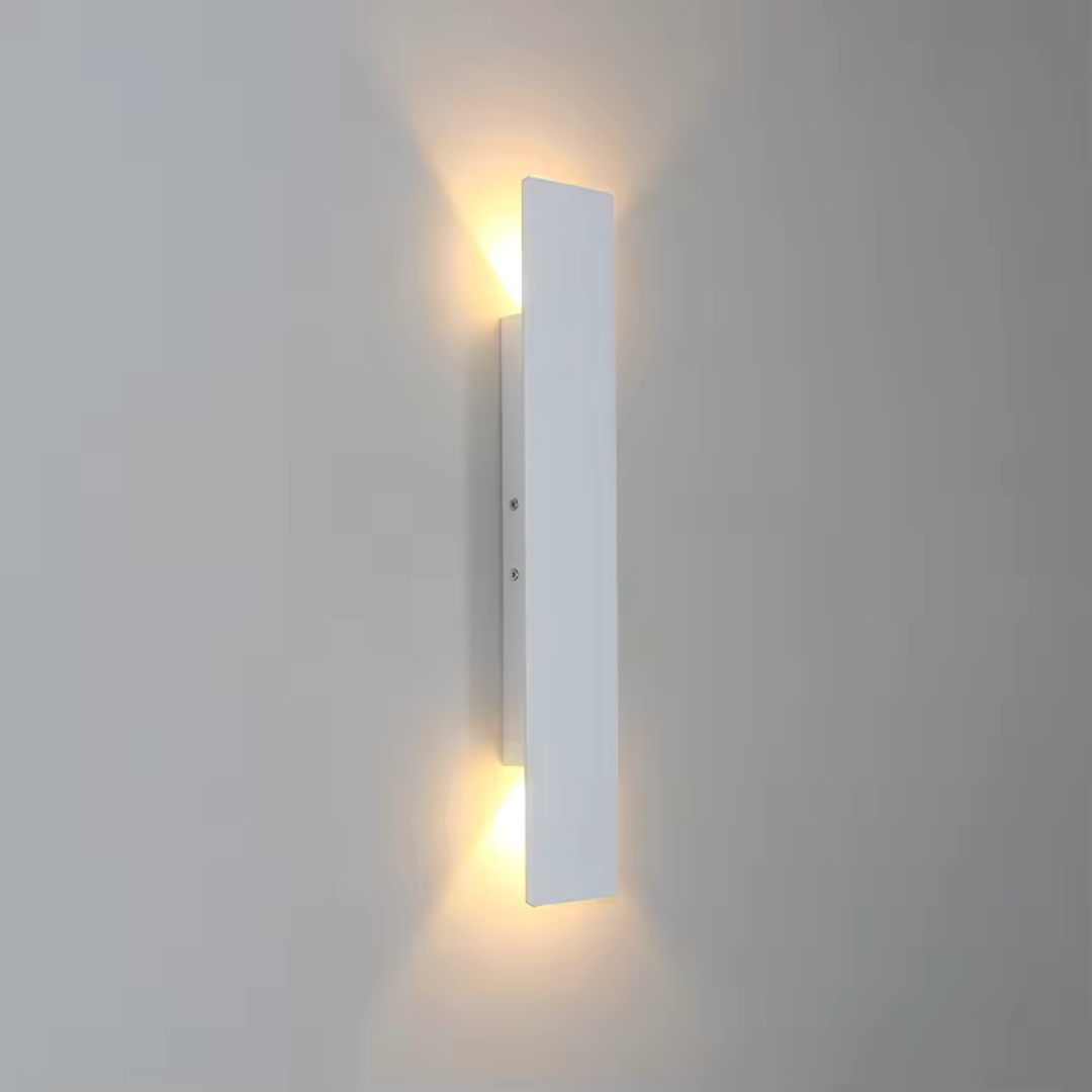 Xyrov - Weatherproof Aluminium Wall Lamp
