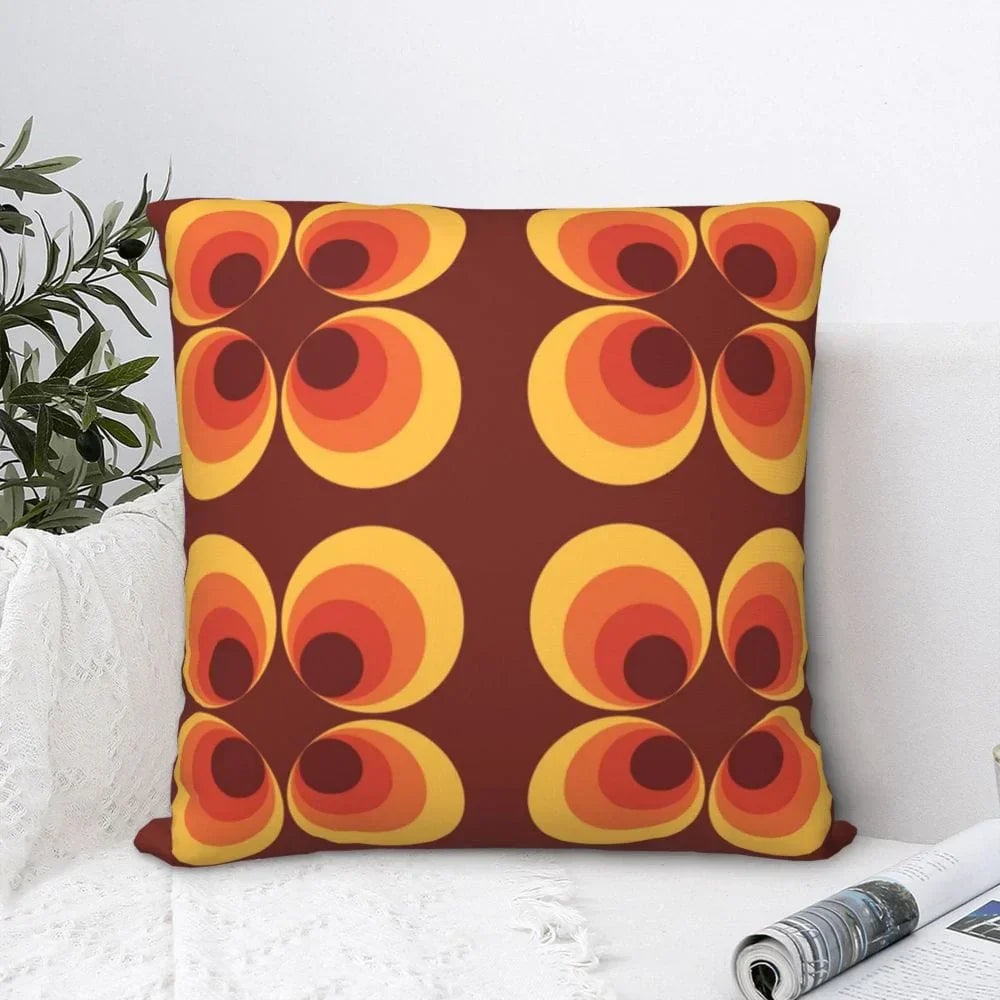 Serantha - Decorative Cushion with Floral Pattern in 70s Style