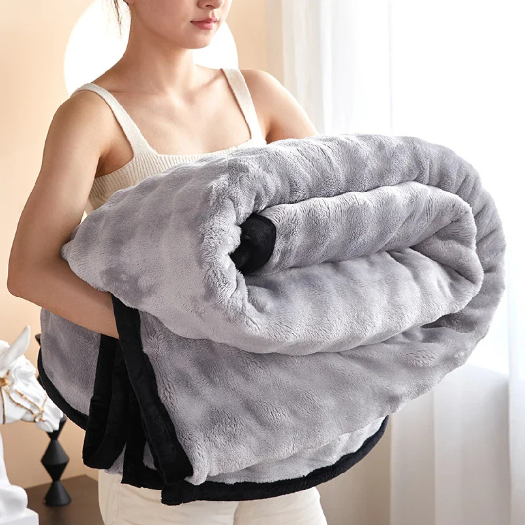 Pacis - Double-Sided Fleece Blanket for Warmth and Comfort