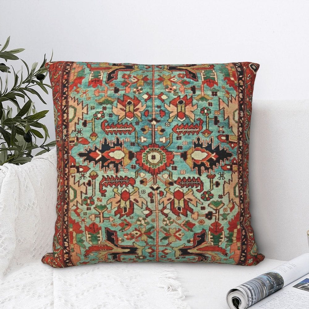 Isanthe - Decorative cushion with Antique Heriz Persian Carpet pattern