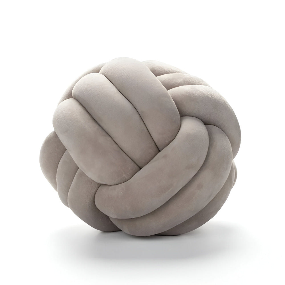 Velarca – Handmade Knotted Round Decorative Pillow