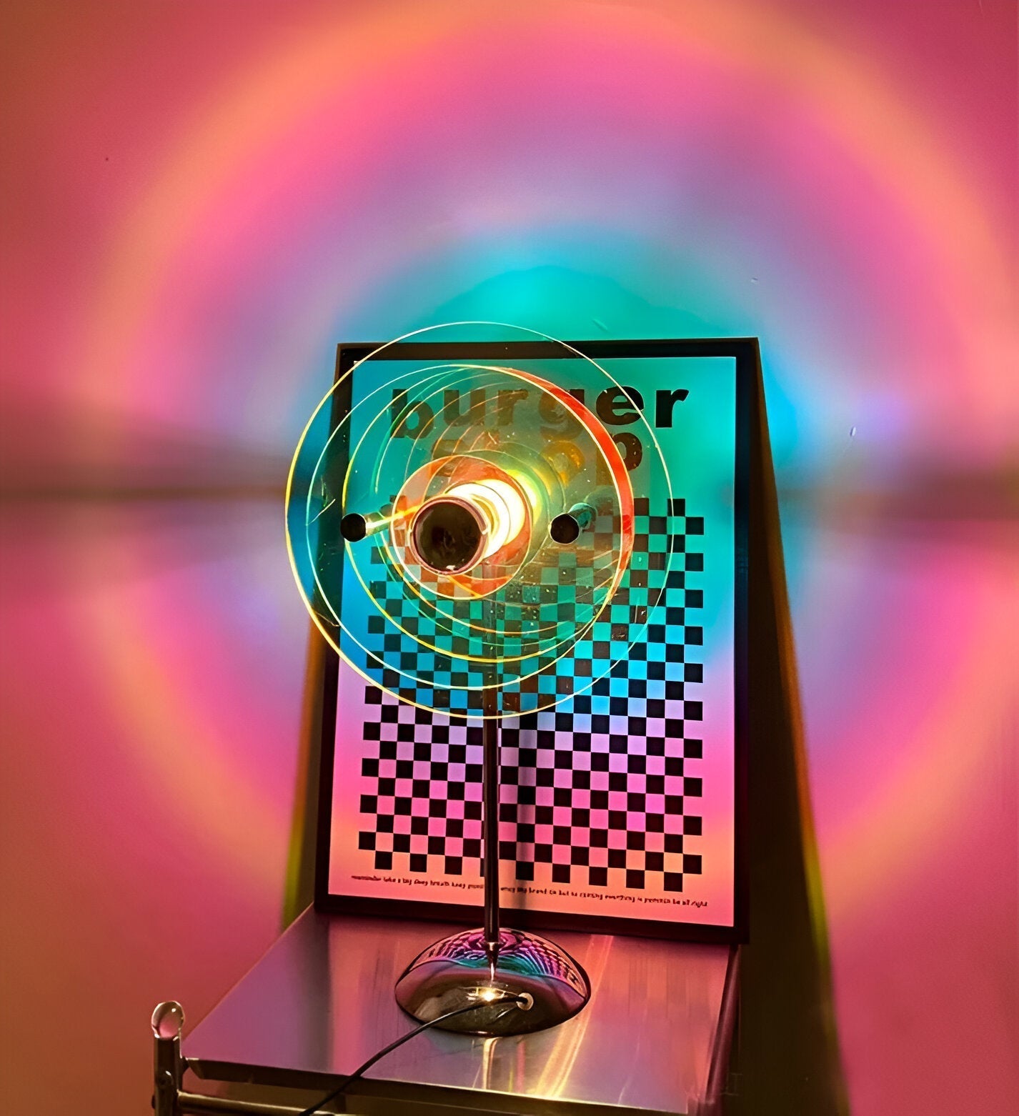Sylinaea - Retro Disc LED Table Lamp