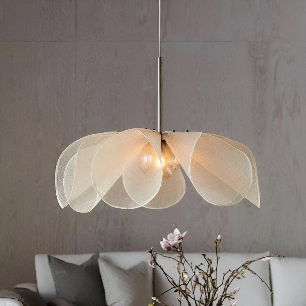 Alethea – Bohemian Vintage Flower Shaped Pendant Light