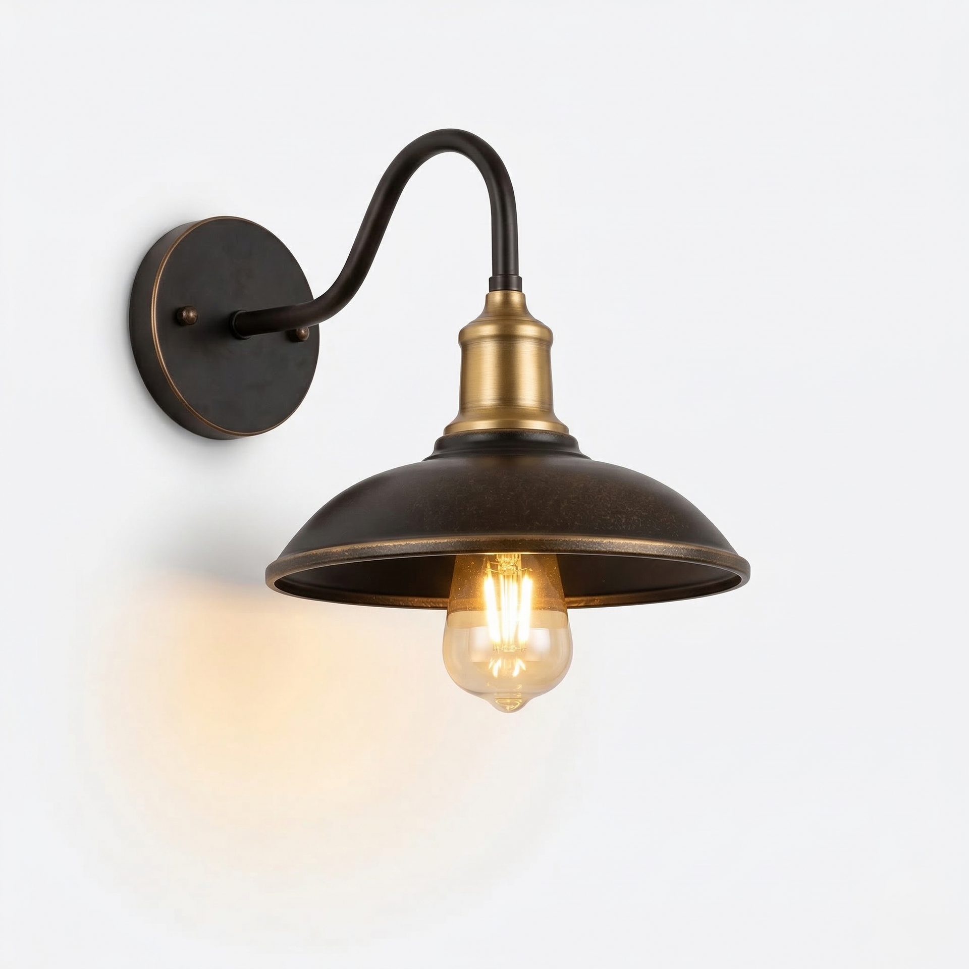 Velric – Outdoor Wall Lamp with Vintage Design