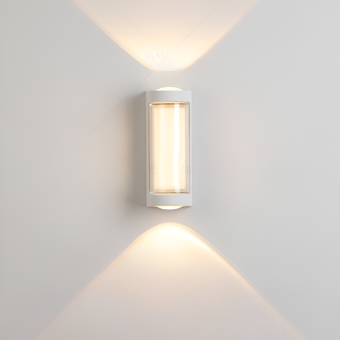 Renara – IP65 Waterproof Outdoor Wall Light