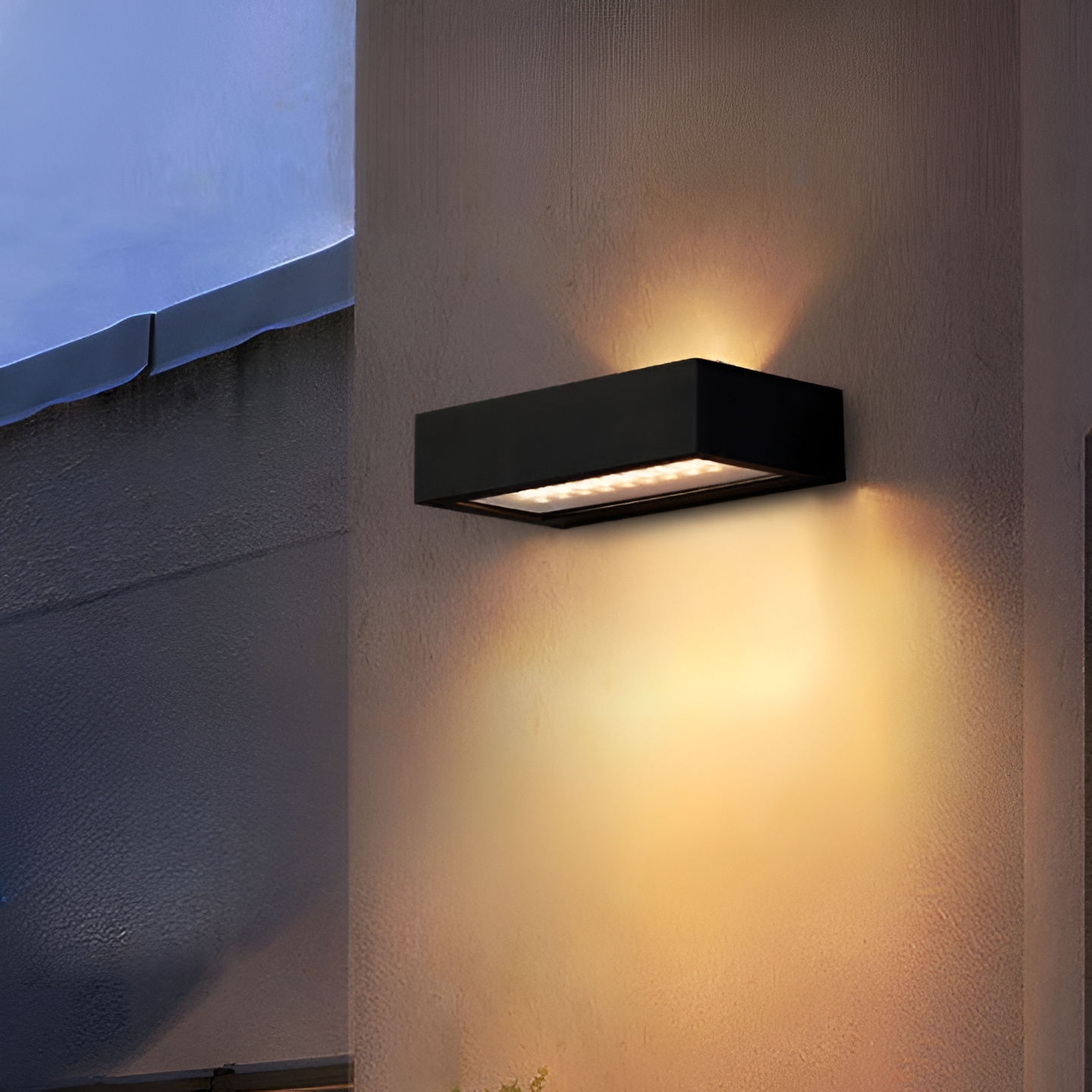 Solarae – Modern IP65 Waterproof Outdoor Wall Light With Sensor
