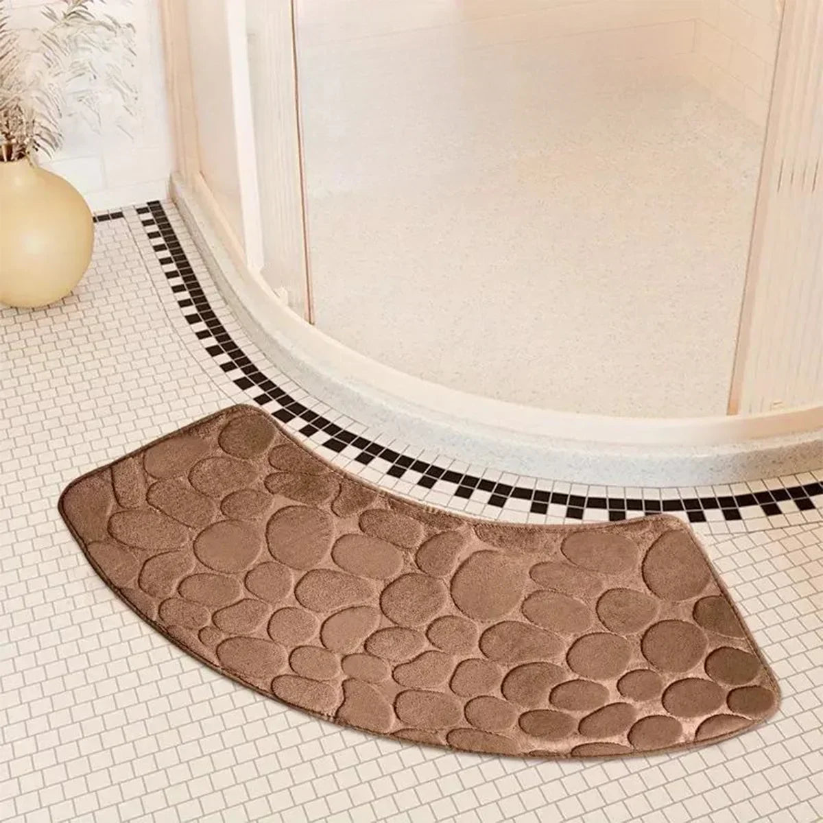 Verina - Curved Thickened Non-Slip Bath Mat for Shower and Toilet Floor