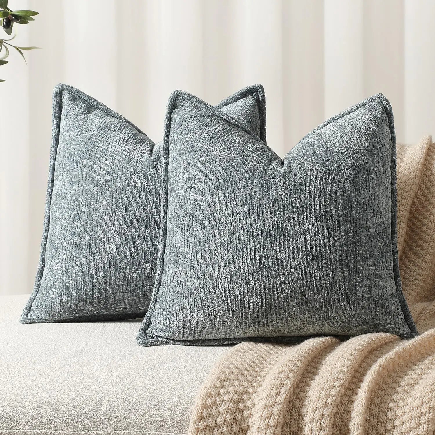 Virelion – Nordic Chenille Cushion Cover