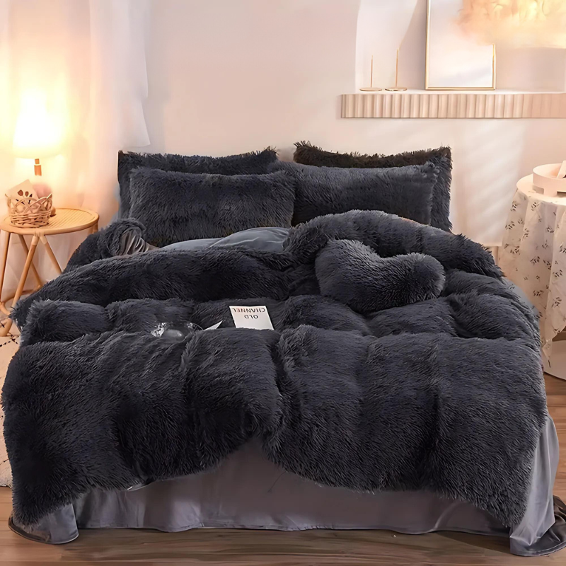 Zephariel - 3-Piece Velvet Bedding Set for Autumn and Winter