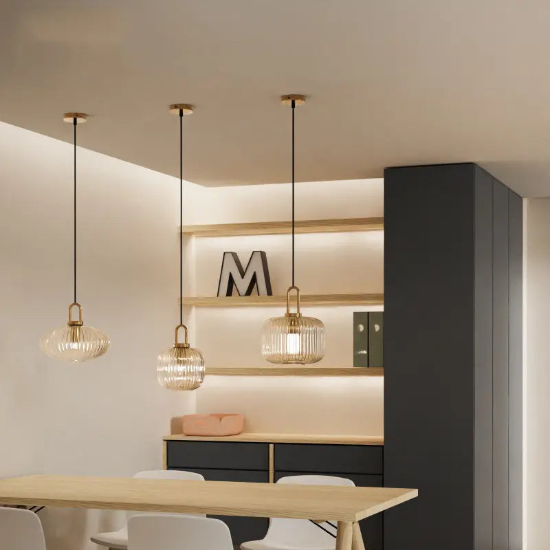 Neaera – Modern Glass Pendant Light